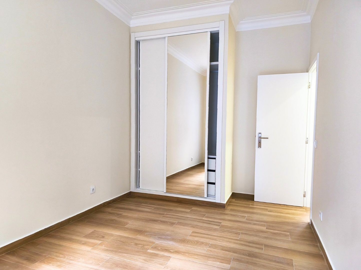 (02) T3, totalmente remodelado